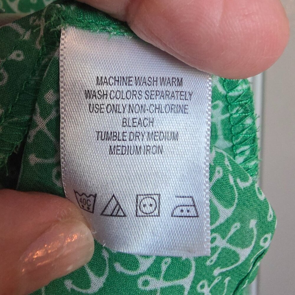 Green Blouse with white anchors - Size 14 - Picture 2 of 5